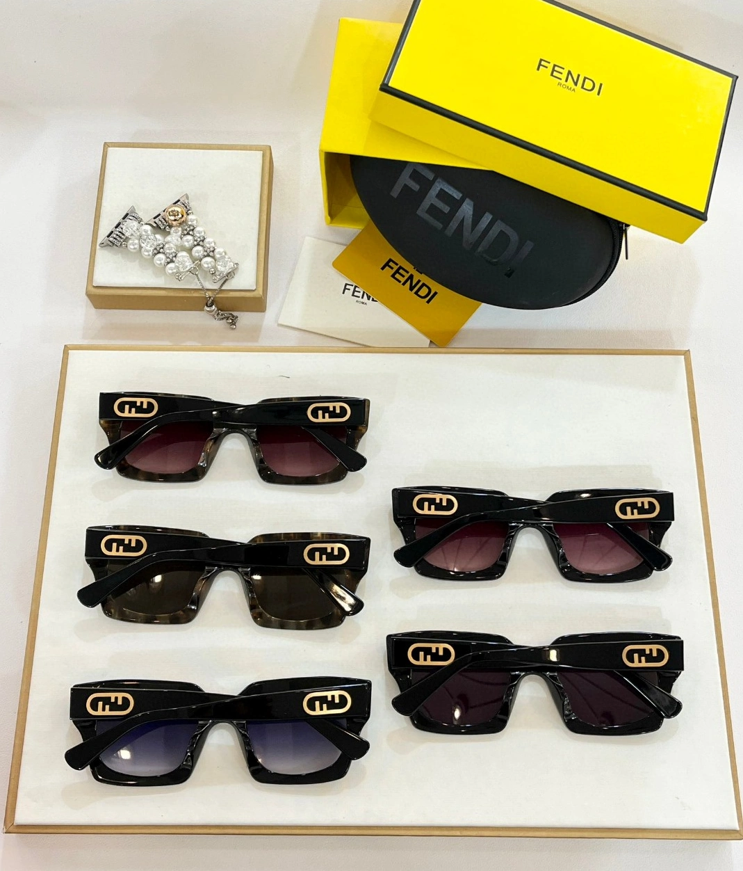 WellDesigned 6279 Fendi AAA Quality Sunglasses