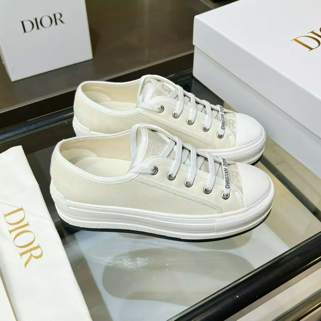 WellDesigned 6533 Christian Dior Casual Shoes For Women