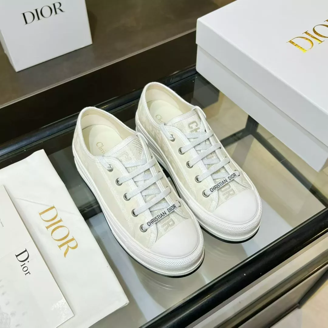 WellDesigned 6533 Christian Dior Casual Shoes For Women