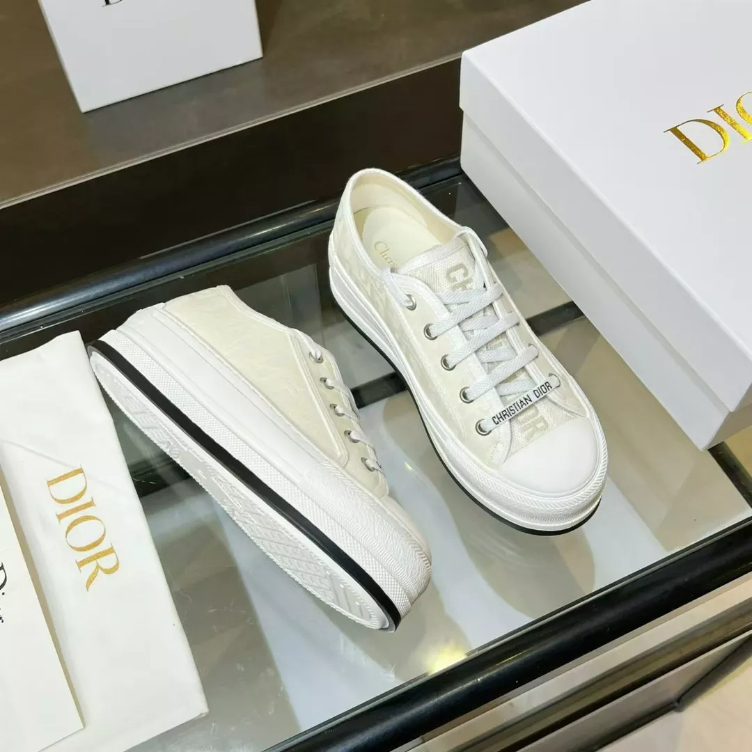 WellDesigned 6533 Christian Dior Casual Shoes For Women