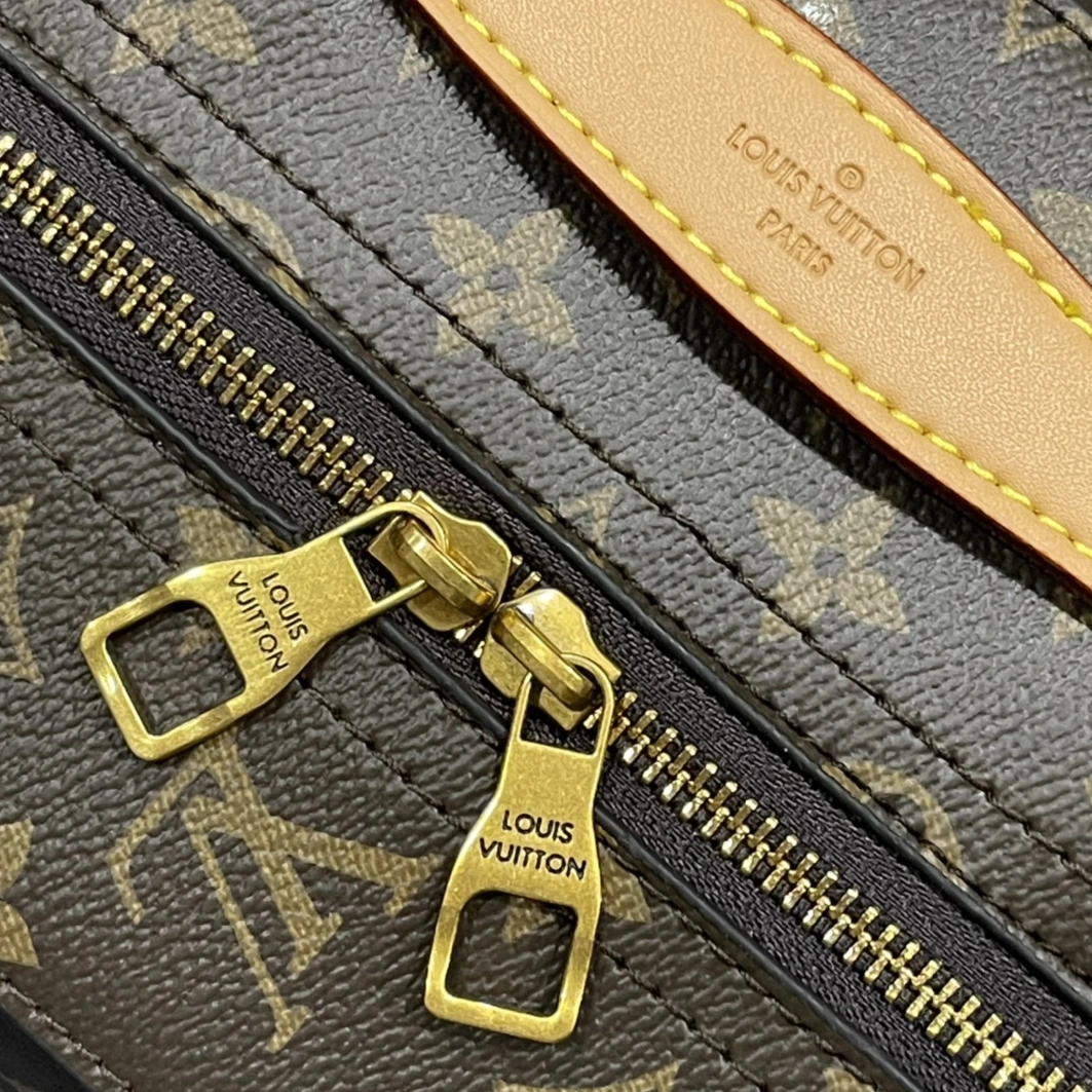 WellDesigned 6630 Louis Vuitton LV AAA Man Backpacks