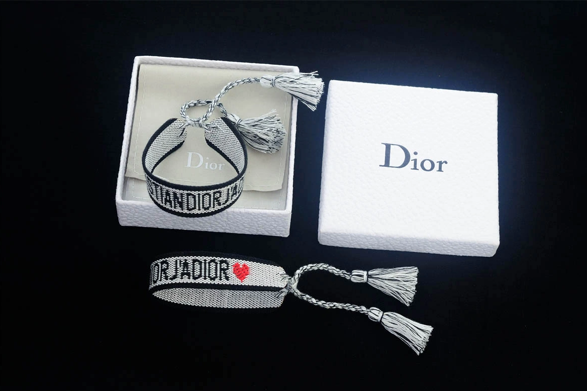WellDesigned 667 Christian Dior Bracelets
