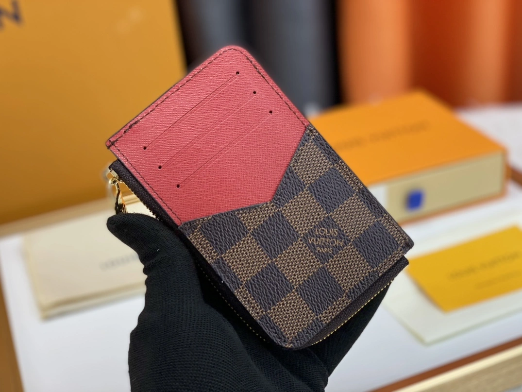 WellDesigned 6676 Louis Vuitton LV Card Case For Women