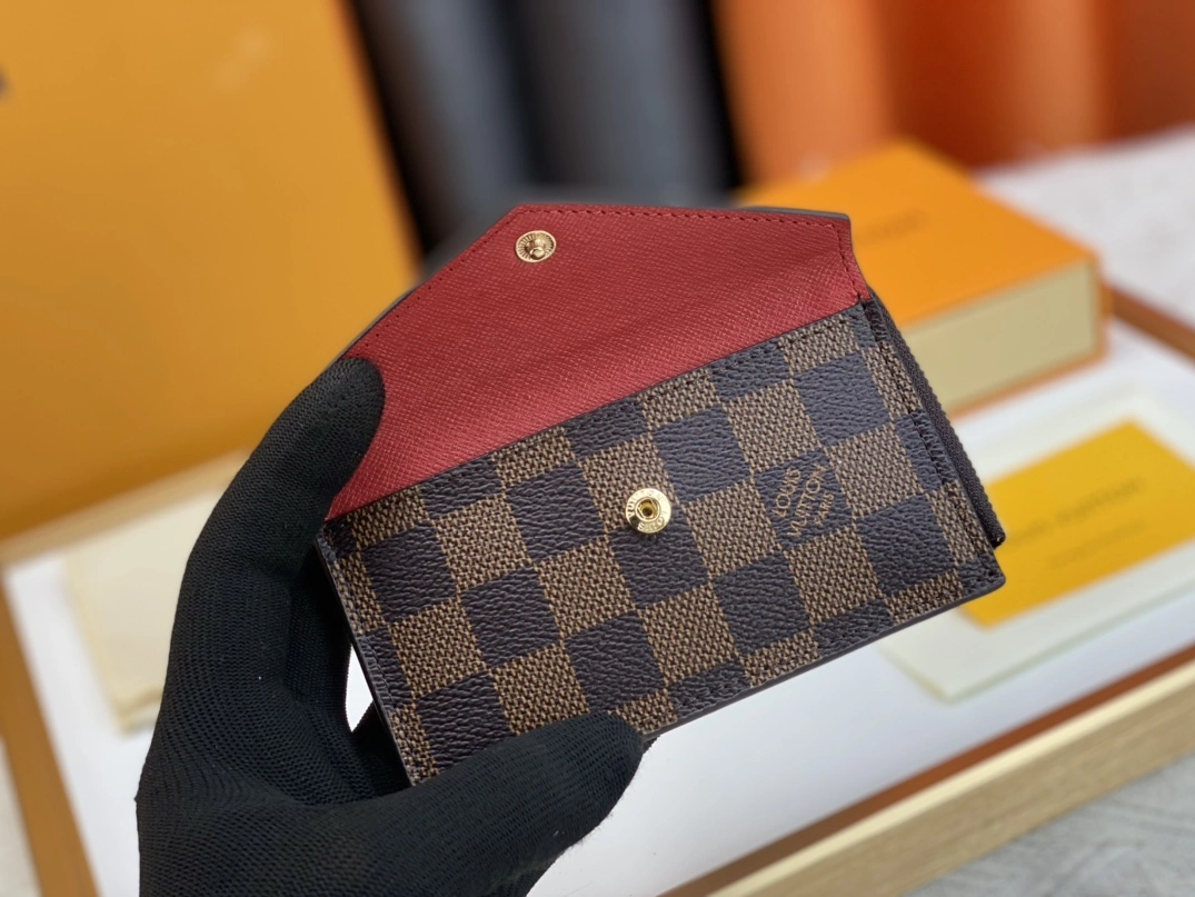 WellDesigned 6676 Louis Vuitton LV Card Case For Women