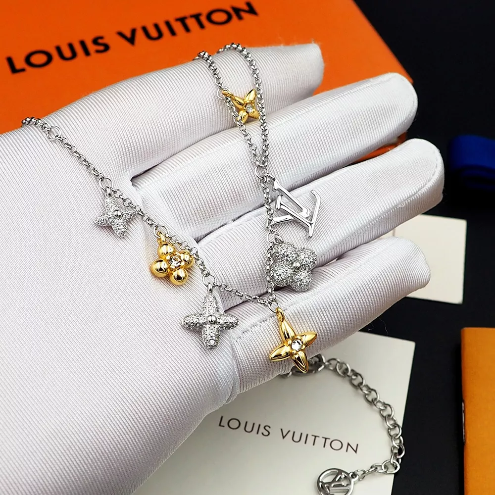 WellDesigned 6703 Louis Vuitton Necklaces