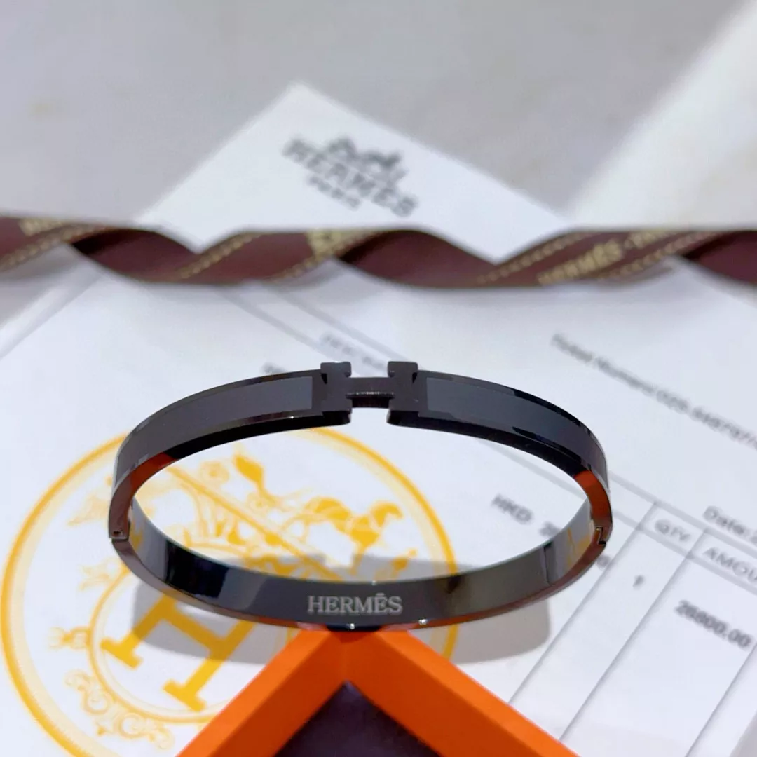 WellDesigned 6741 Hermes Bracelets