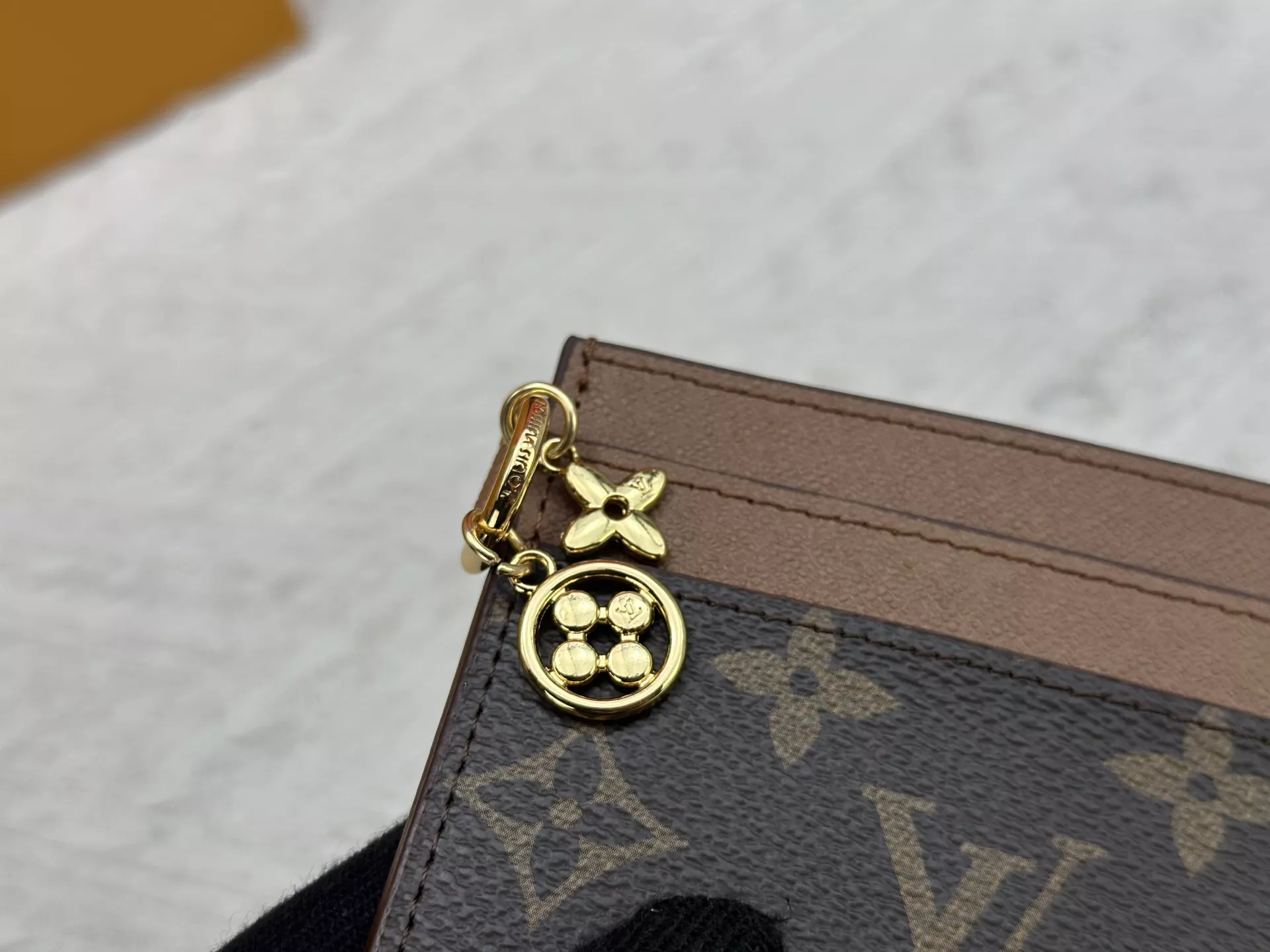 WellDesigned 6793 Louis Vuitton LV Card Case For Women
