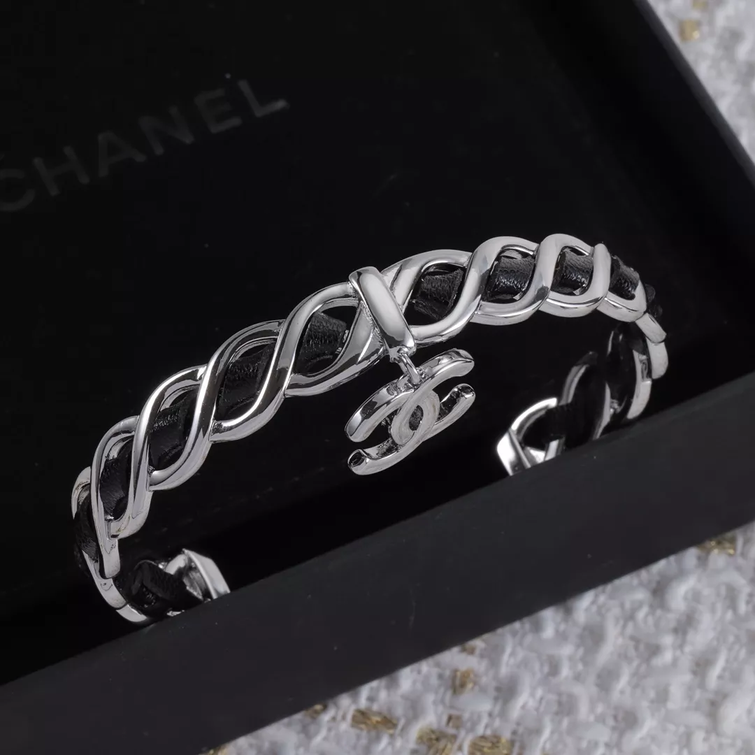 WellDesigned 6811 Chanel Bracelets