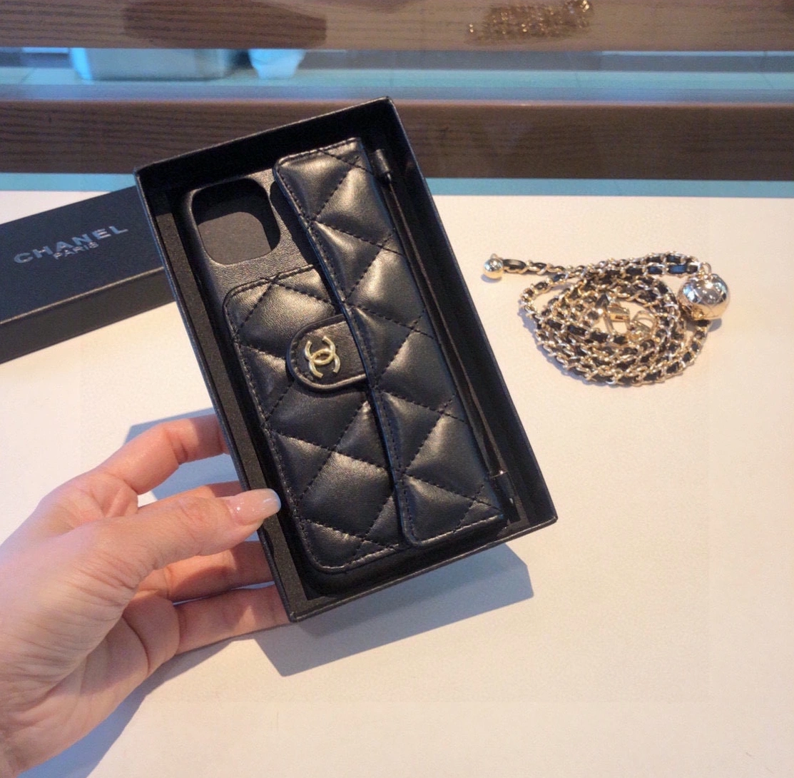 WellDesigned 6856 Chanel iPhone Case