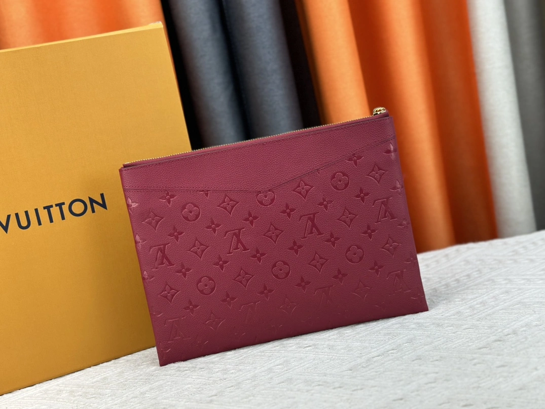WellDesigned 6956 Louis Vuitton LV Wallets For Unisex