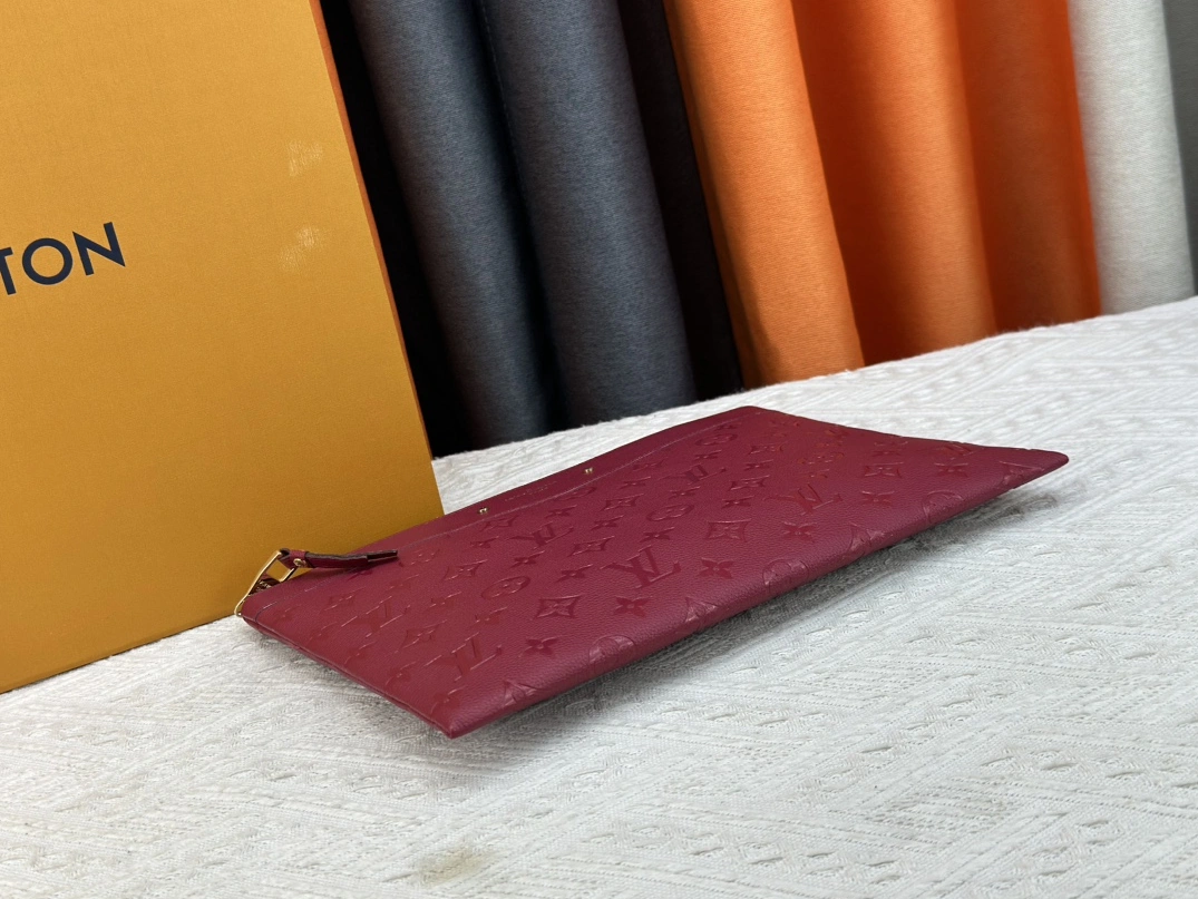 WellDesigned 6956 Louis Vuitton LV Wallets For Unisex