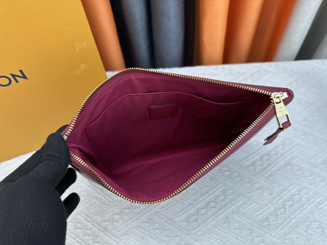 WellDesigned 6956 Louis Vuitton LV Wallets For Unisex