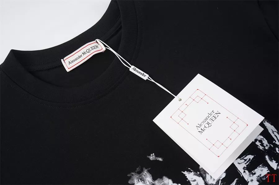 WellDesigned 700 Alexander McQueen T-shirts Short Sleeved For Unisex