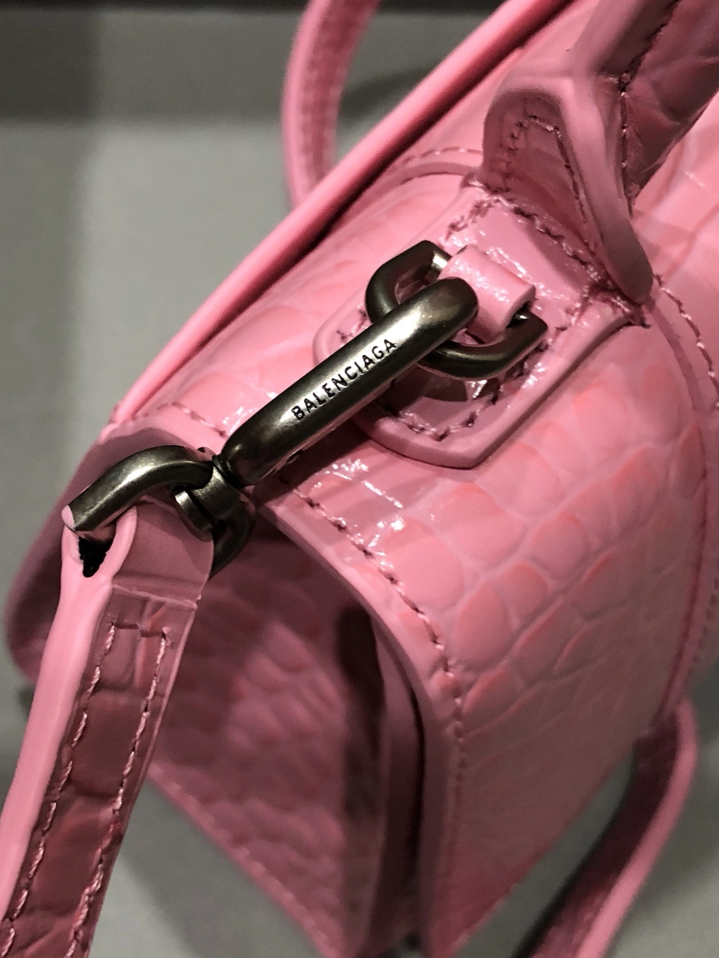 WellDesigned 7082 Balenciaga AAA Quality Handbags For Women