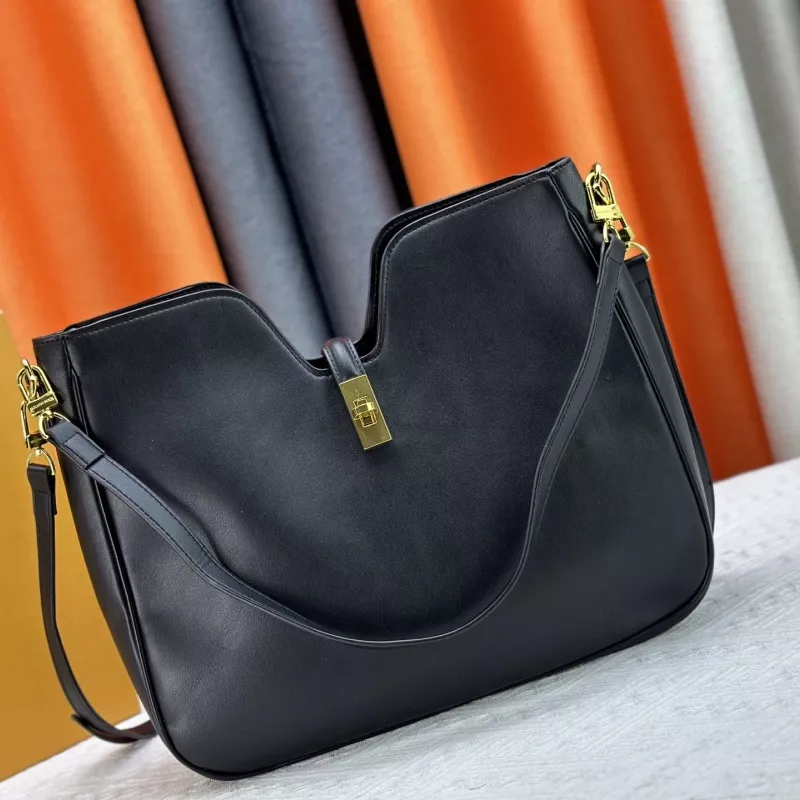 WellDesigned 7095 Louis Vuitton AAA Quality Messenger Bags For Women