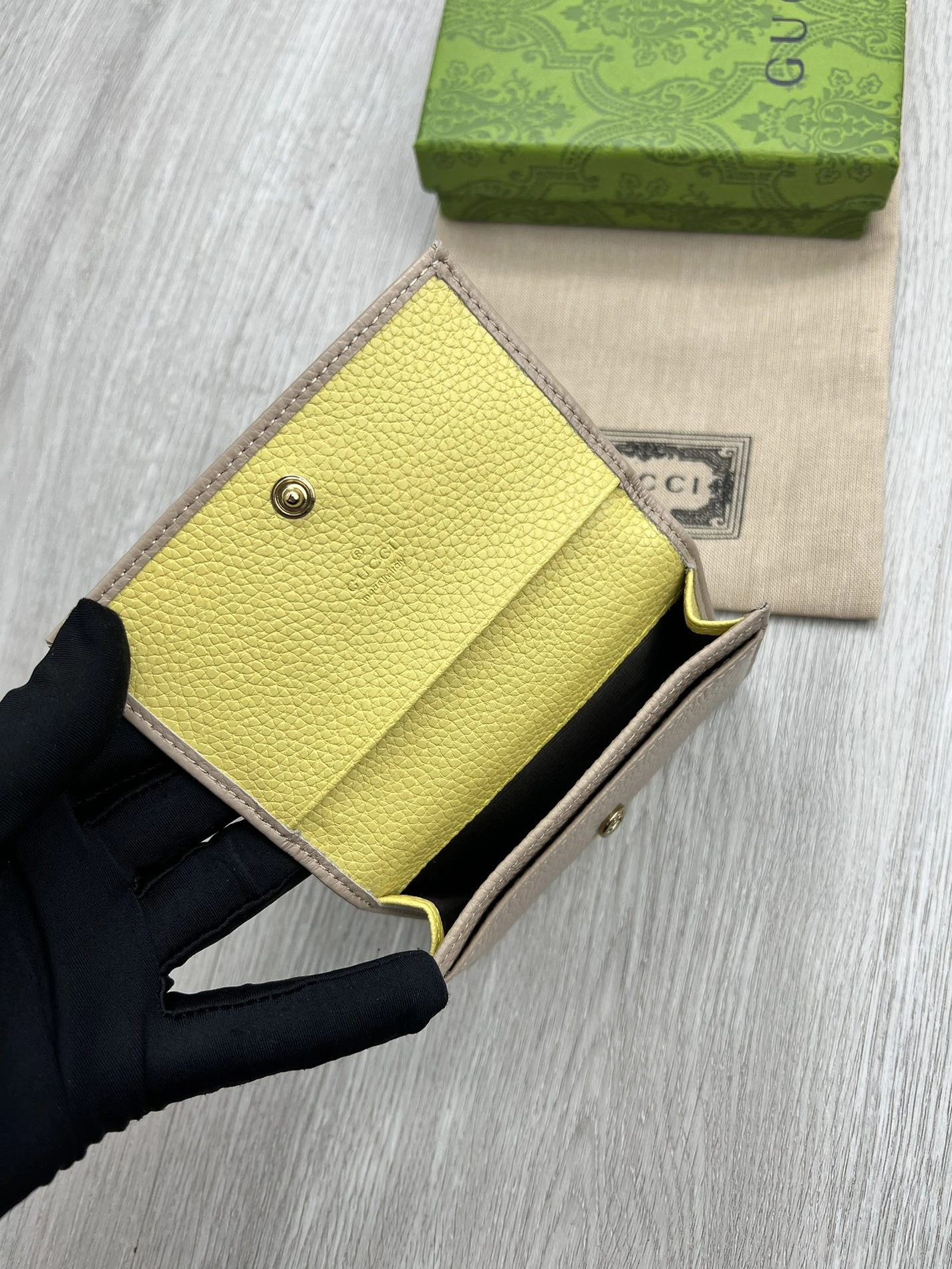 WellDesigned 7136 Gucci Wallets For Women