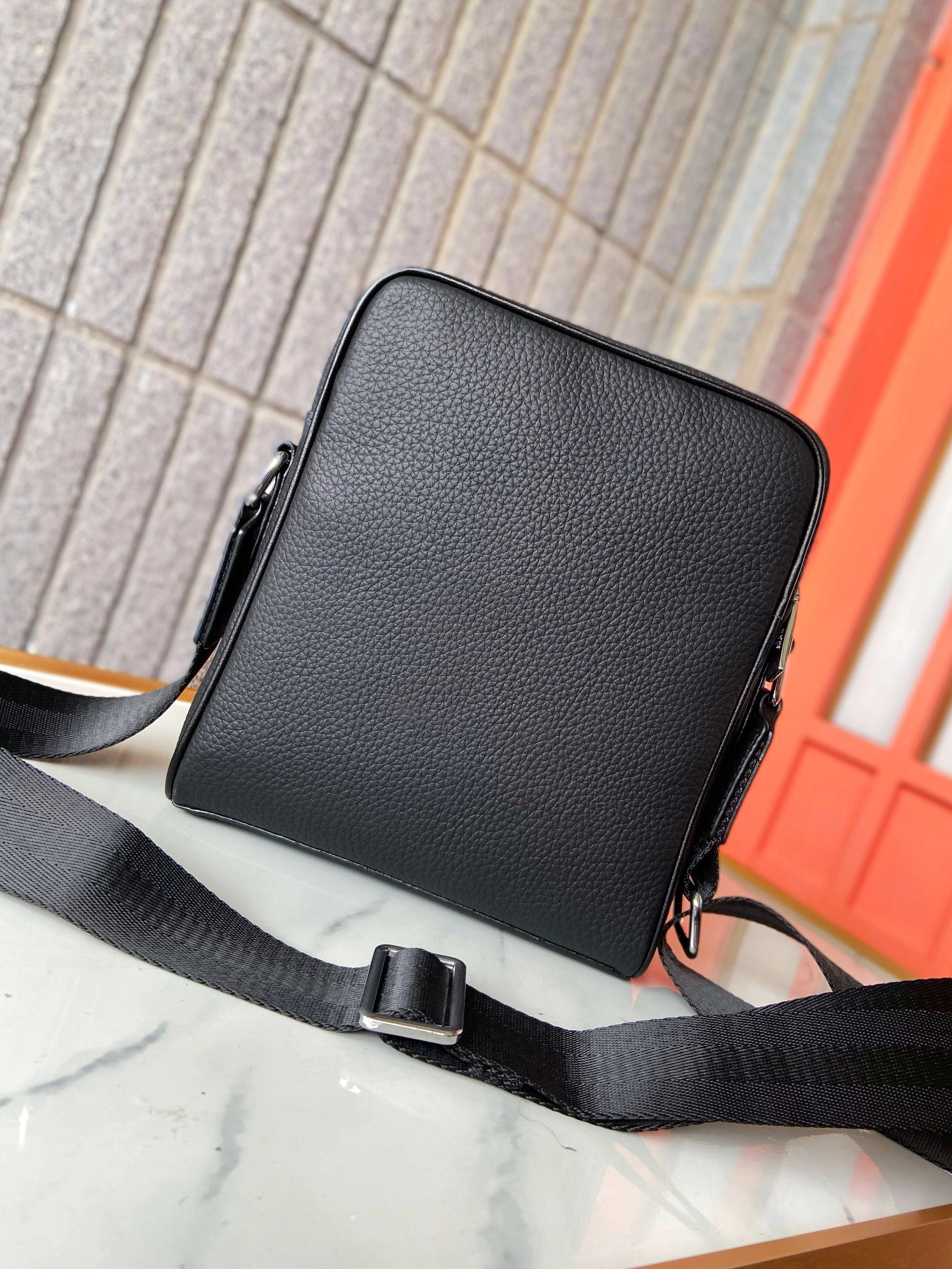 WellDesigned 724 Gucci AAA Man Messenger Bags