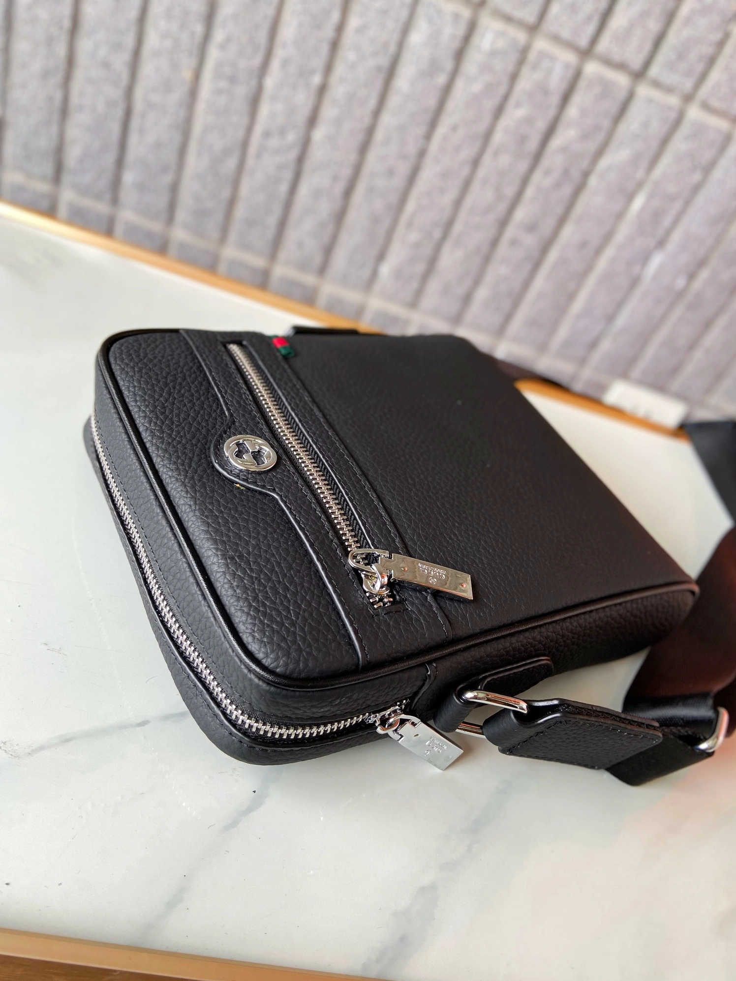 WellDesigned 724 Gucci AAA Man Messenger Bags
