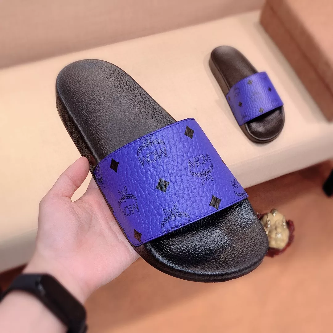 WellDesigned 7286 MCM Slippers For Men