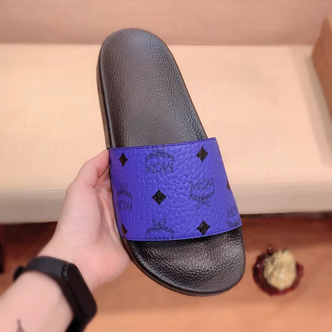 WellDesigned 7286 MCM Slippers For Men