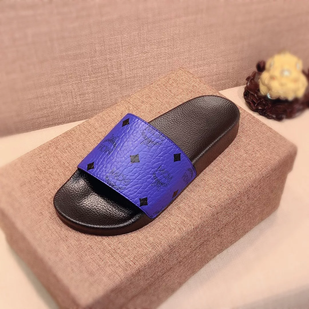 WellDesigned 7286 MCM Slippers For Men