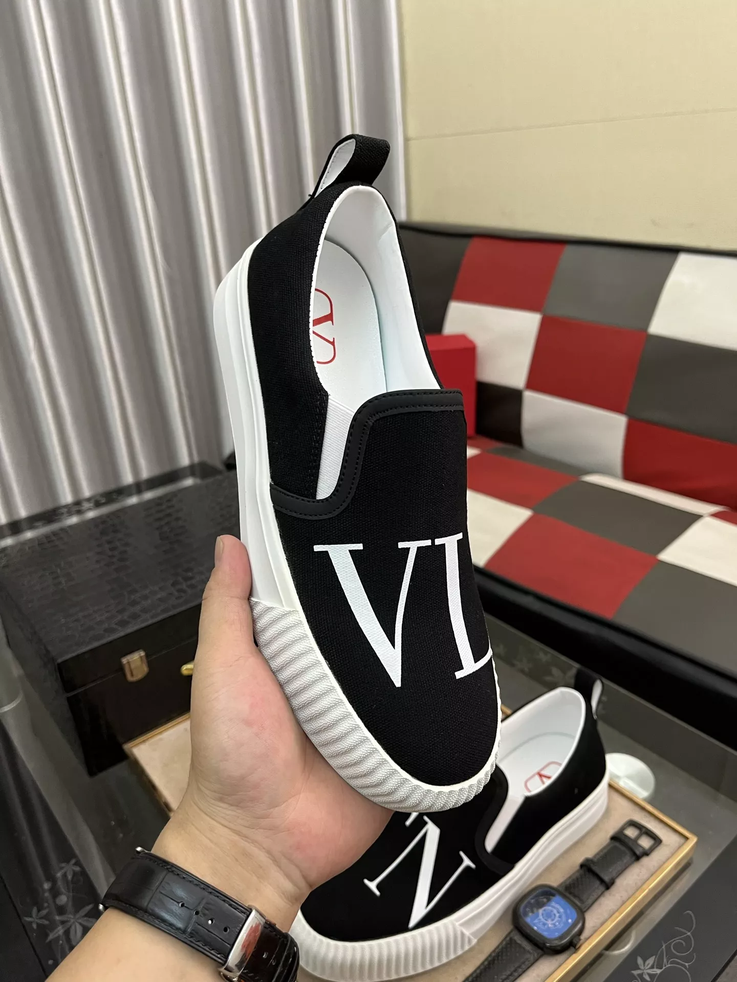 WellDesigned 7287 Valentino Casual Shoes For Men