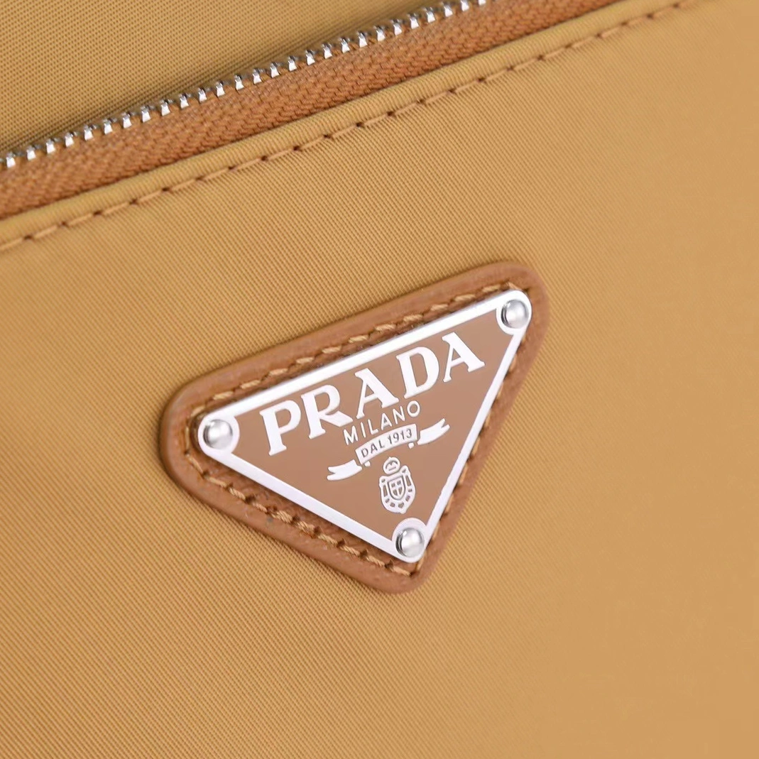WellDesigned 7306 Prada Travel Bags