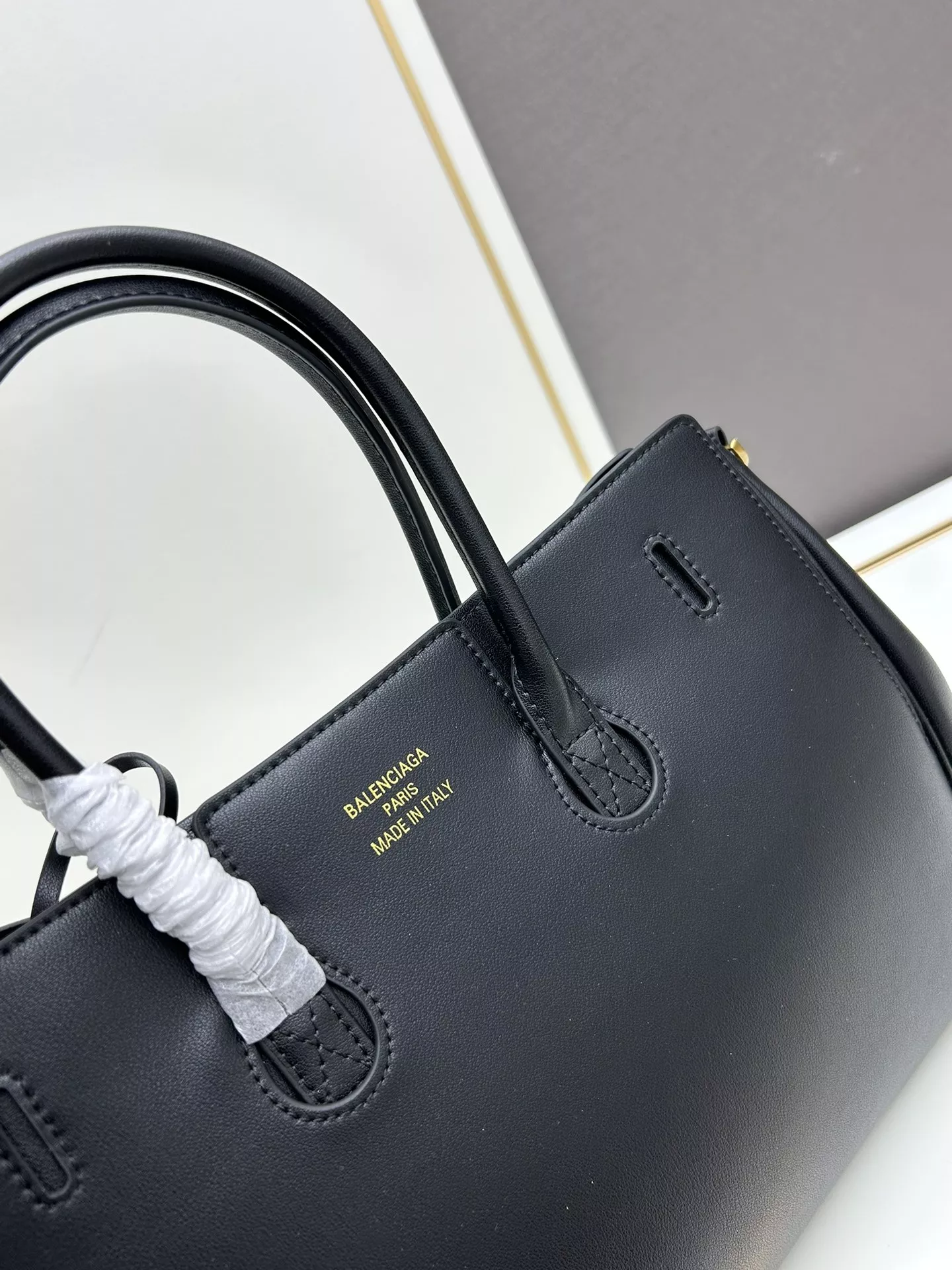 WellDesigned 743 Balenciaga AAA Quality Handbags For Women