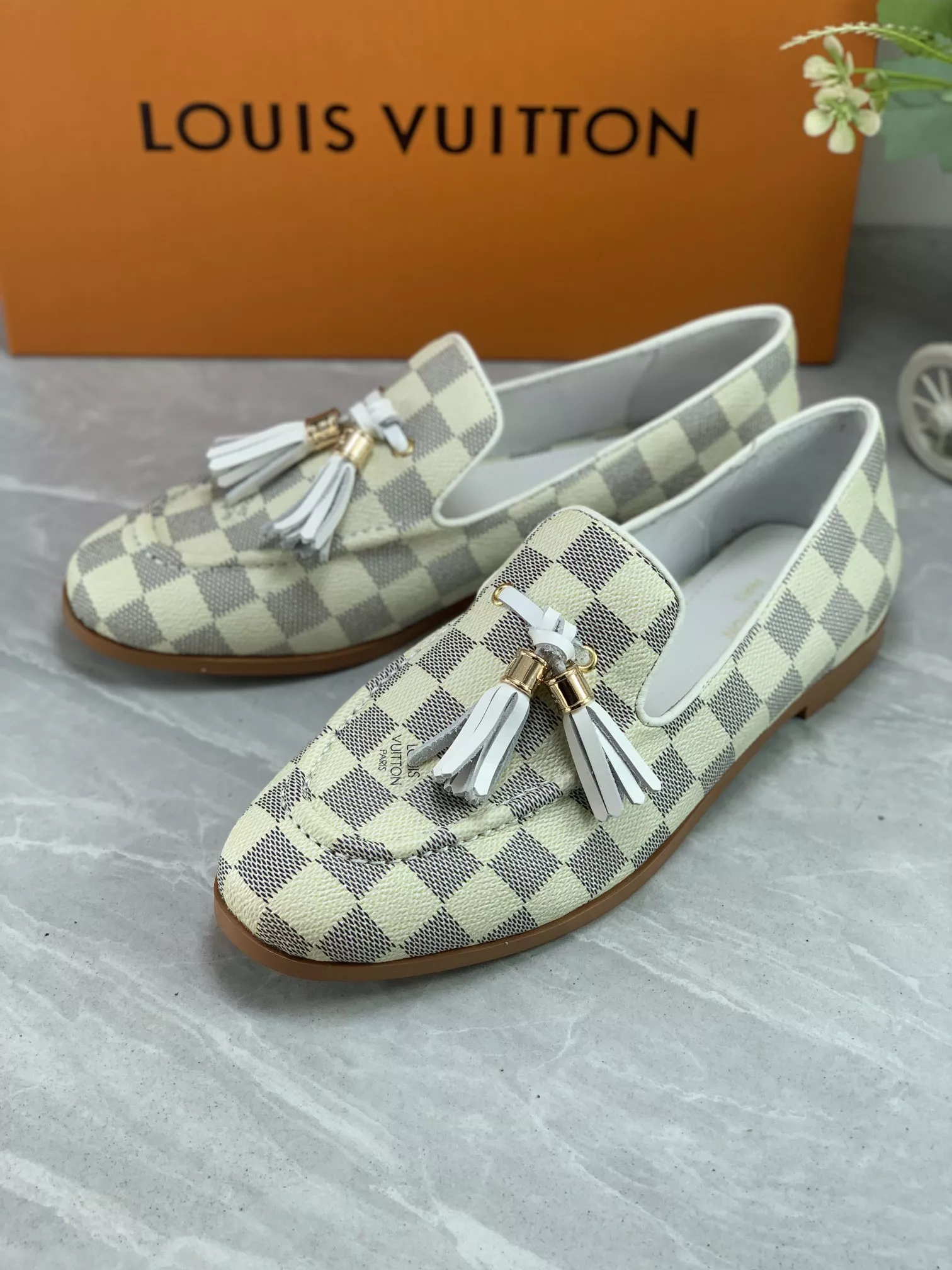 WellDesigned 7501 Louis Vuitton LV Oxfords Shoes For Women