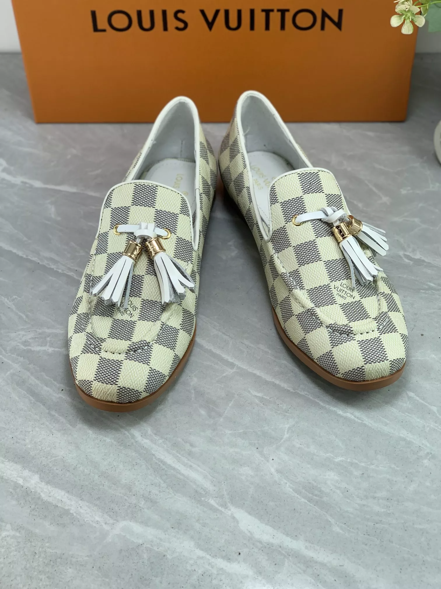 WellDesigned 7501 Louis Vuitton LV Oxfords Shoes For Women