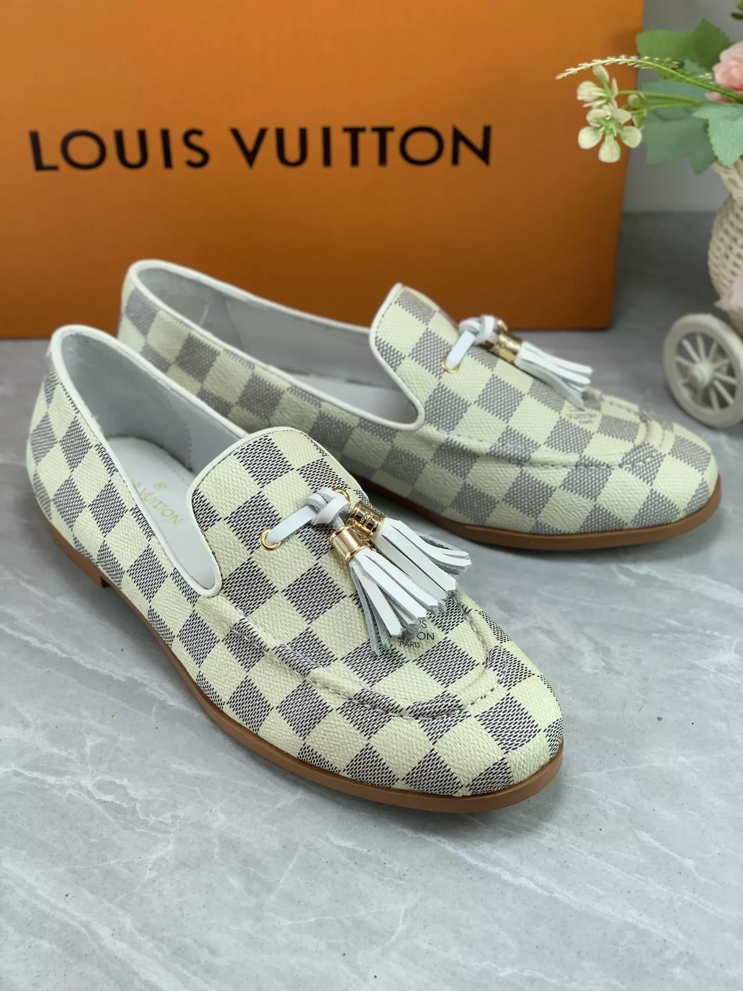 WellDesigned 7501 Louis Vuitton LV Oxfords Shoes For Women