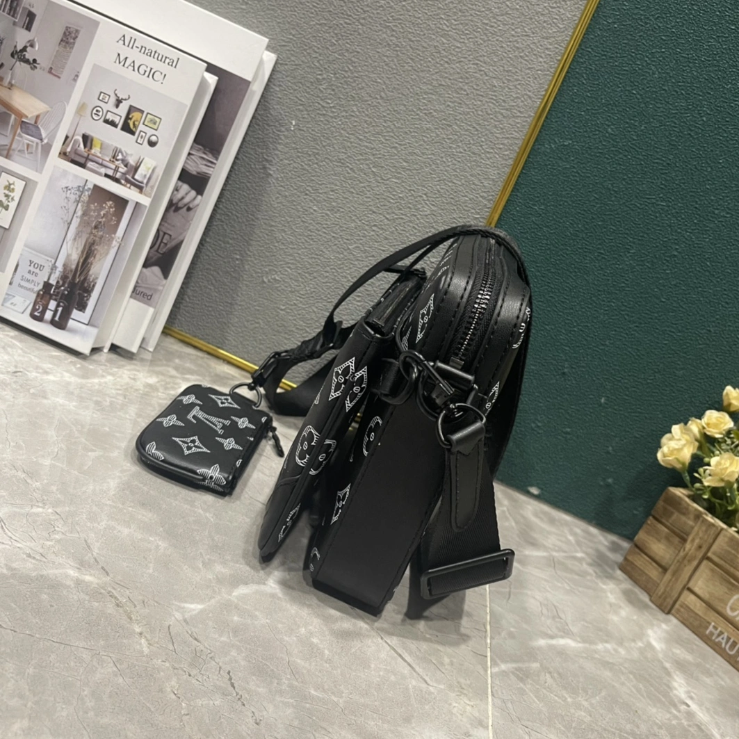 WellDesigned 7520 Louis Vuitton AAA Man Messenger Bags