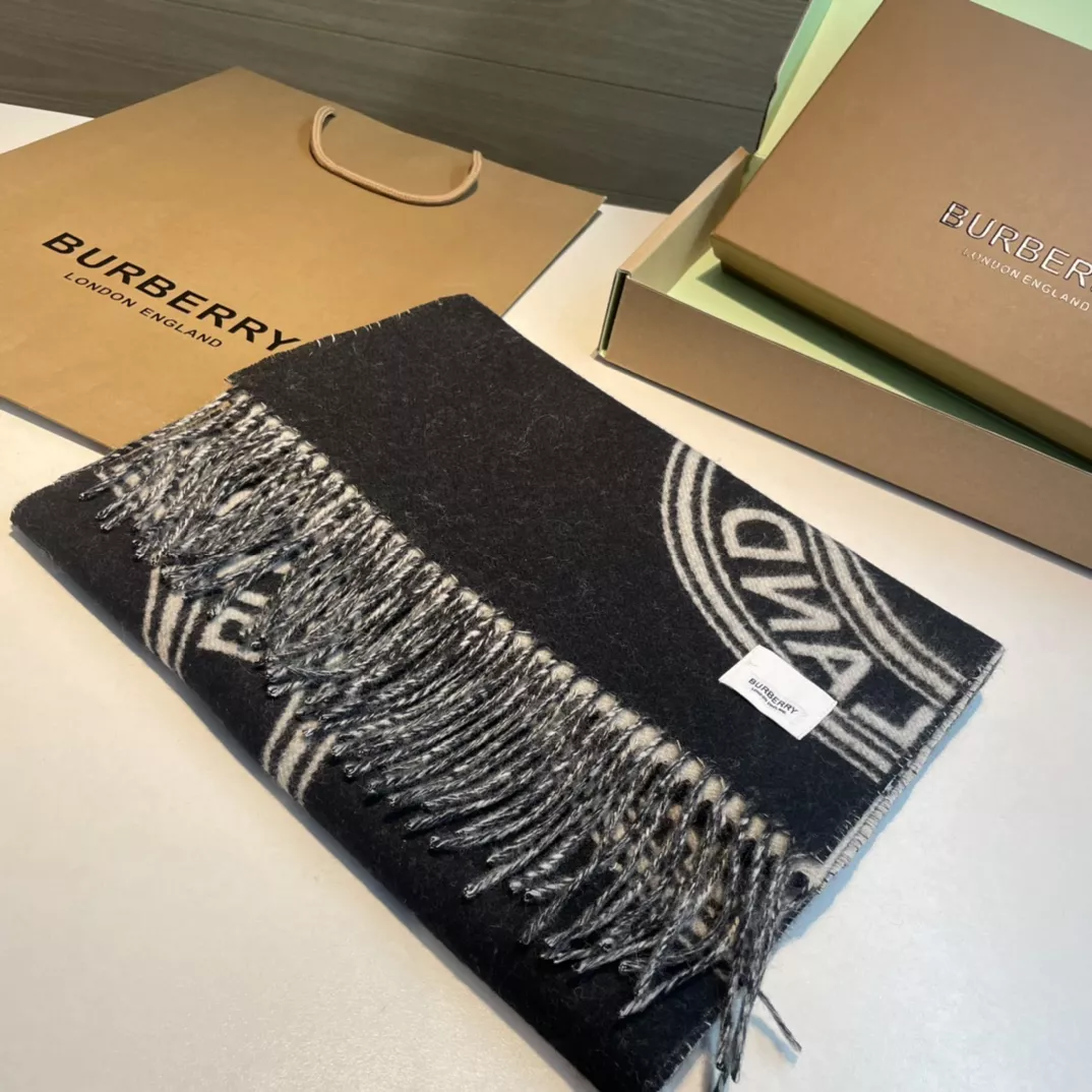WellDesigned 7585 Burberry Scarf For Women