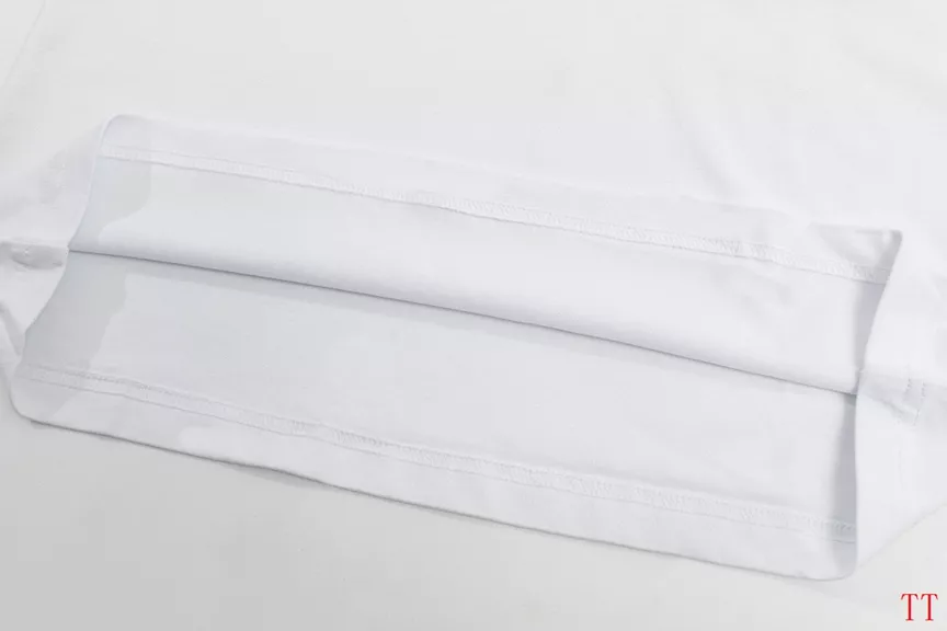 WellDesigned 7792 Christian Dior T-Shirts Short Sleeved For Unisex