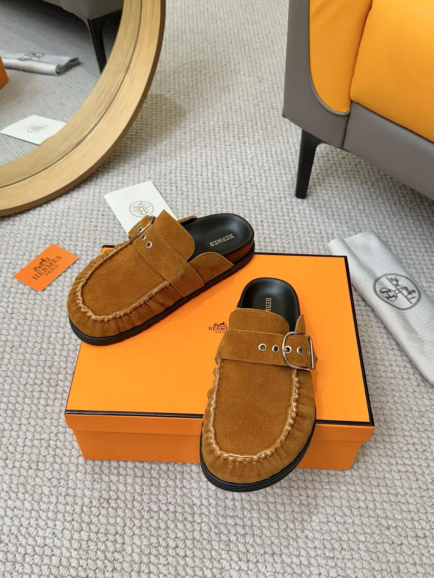 WellDesigned 7818 Hermes Slippers For Women