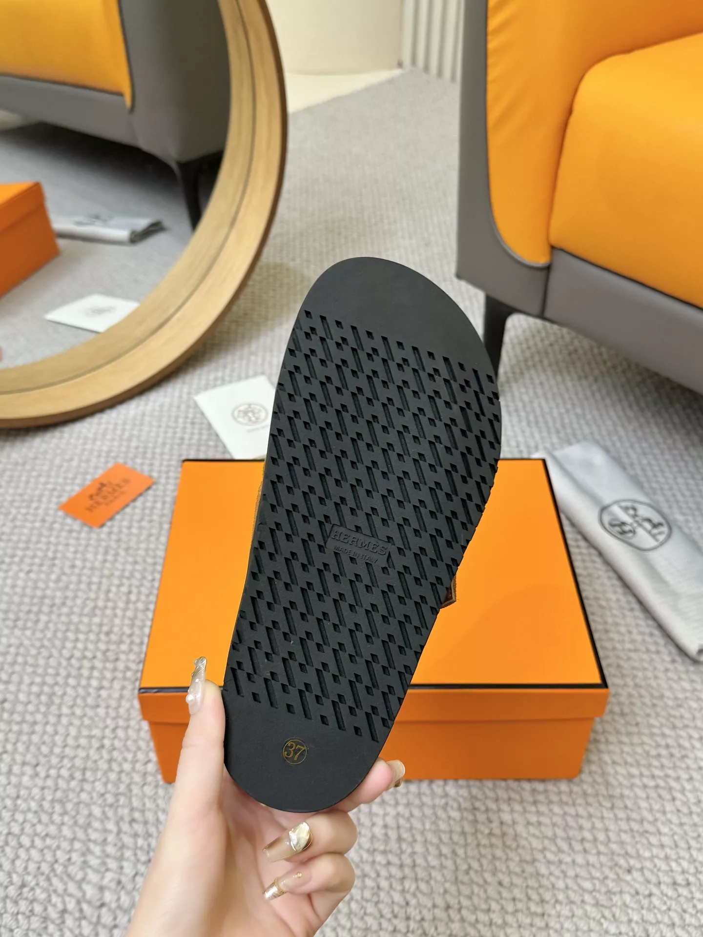 WellDesigned 7818 Hermes Slippers For Women