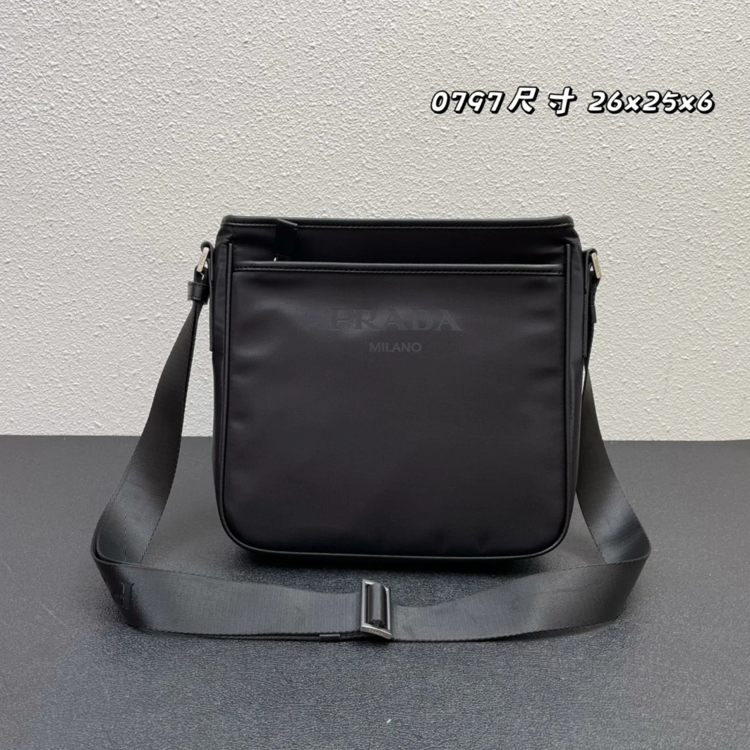 WellDesigned 7842 Prada AAA Man Messenger Bags