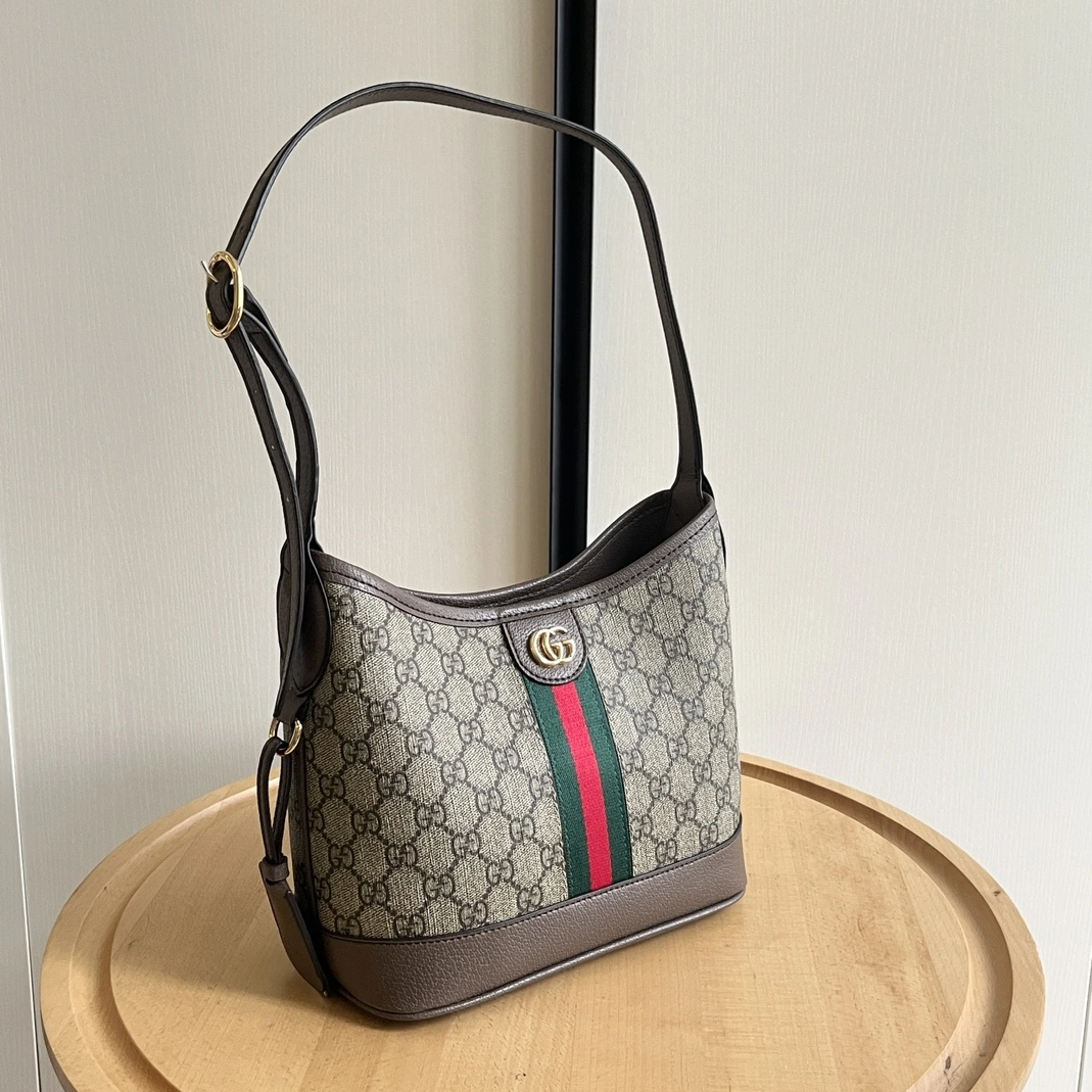 WellDesigned 7898 Gucci AAA Quality Shoulder Bags For Women