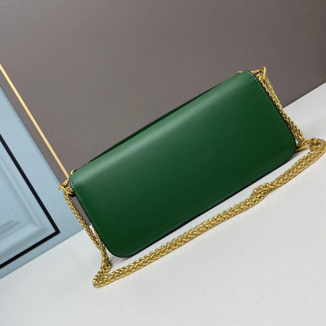 WellDesigned 7930 Valentino AAA Quality Shoulder Bags For Women