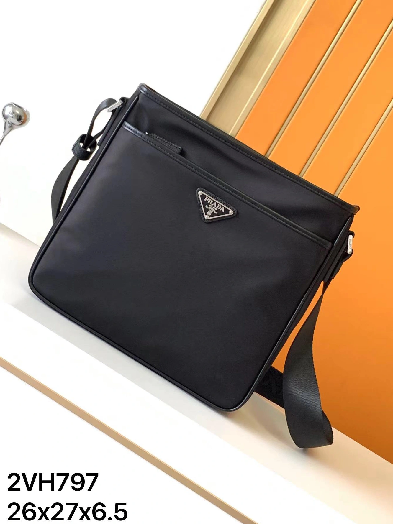 WellDesigned 8064 Prada AAA Man Messenger Bags
