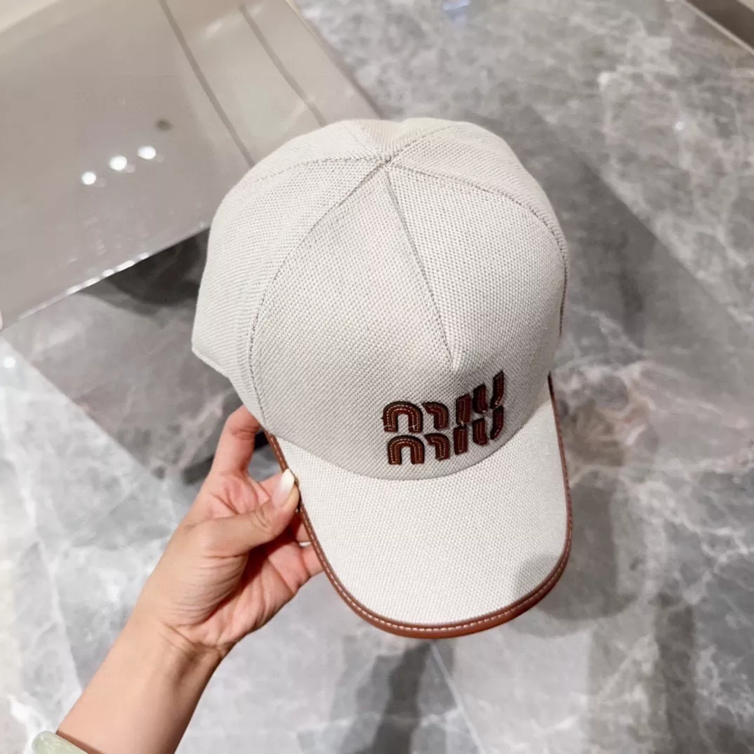 WellDesigned 8097 MIU MIU Caps