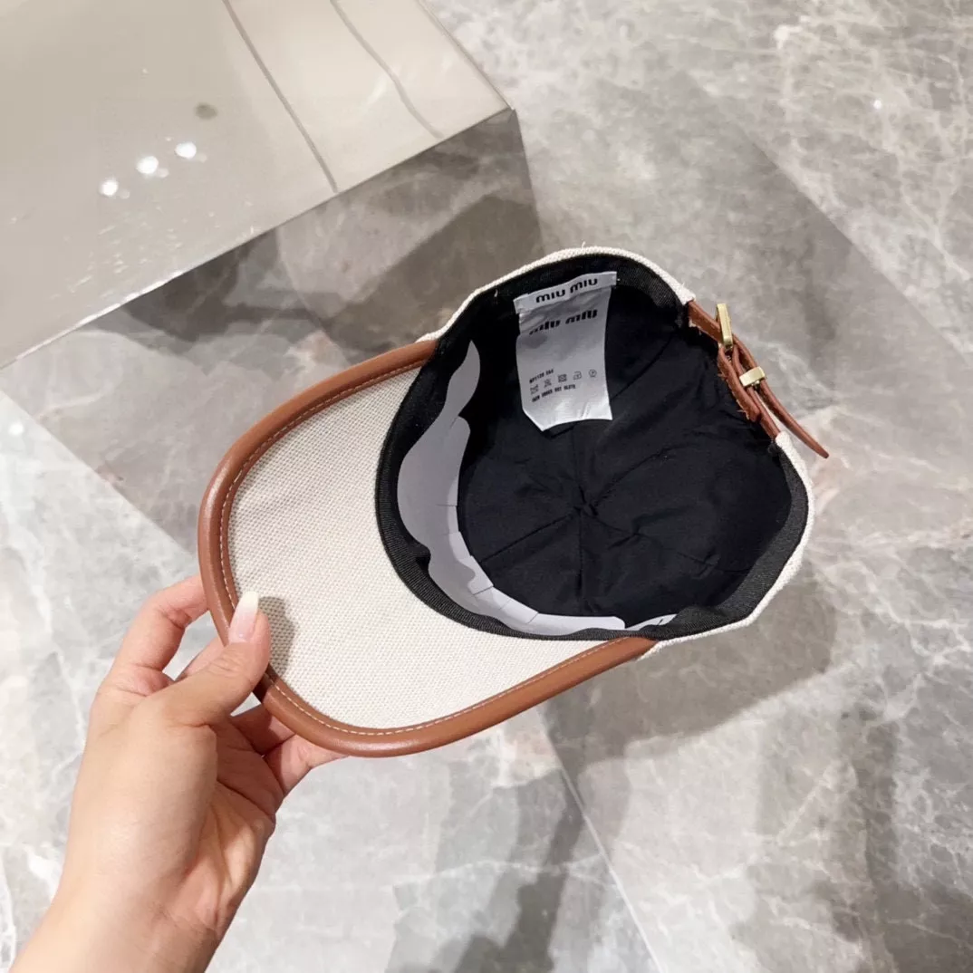 WellDesigned 8097 MIU MIU Caps