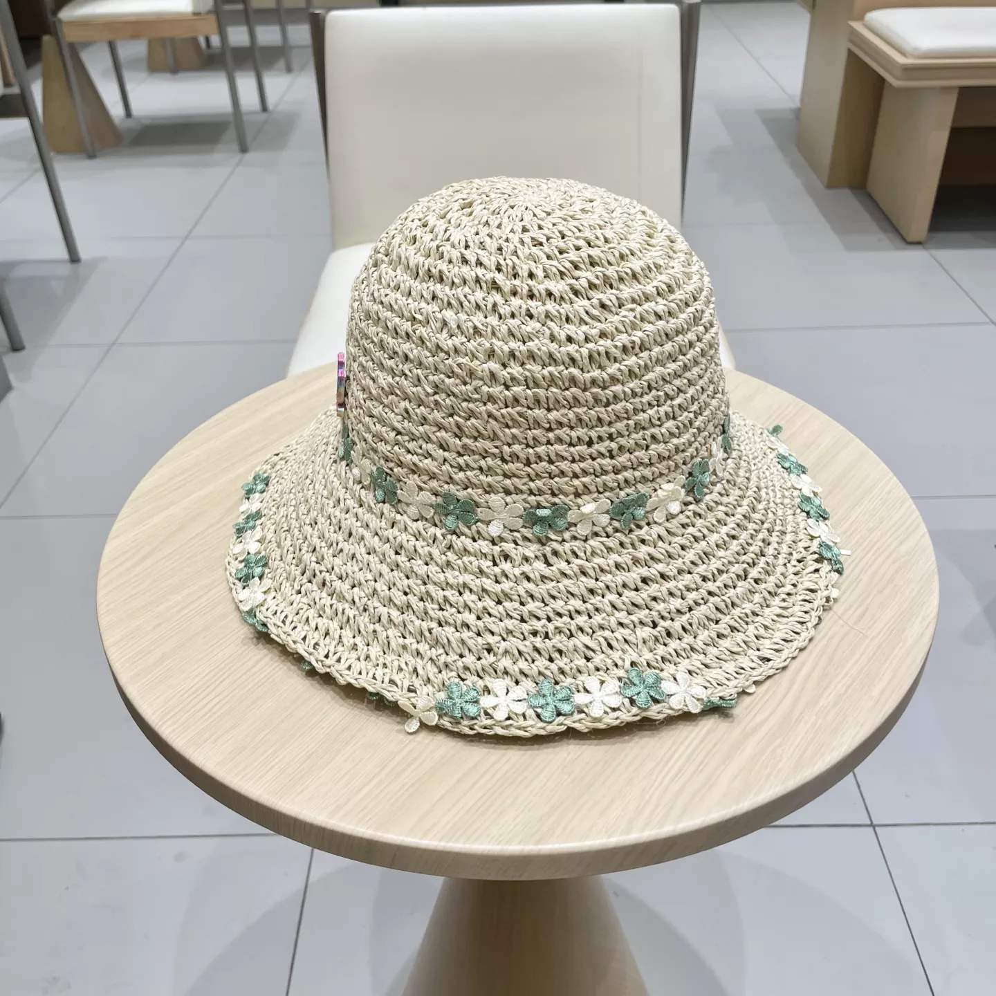 WellDesigned 8126 Louis Vuitton LV Caps