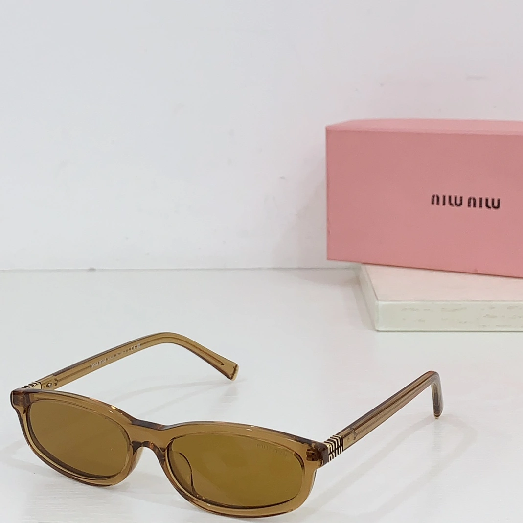 WellDesigned 8134 MIU MIU AAA Quality Sunglasses