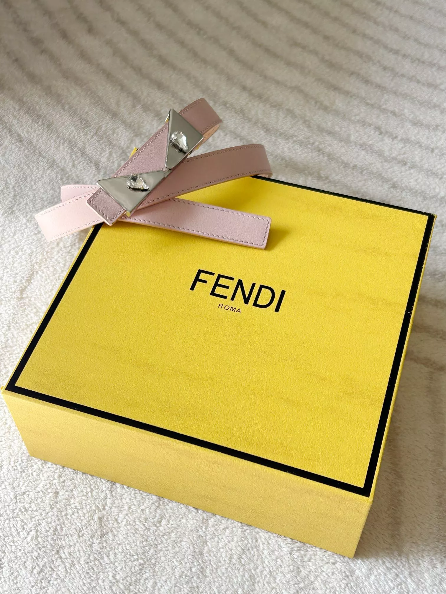WellDesigned 8176 Fendi AAA Quality Belts In 2.0cm For Women