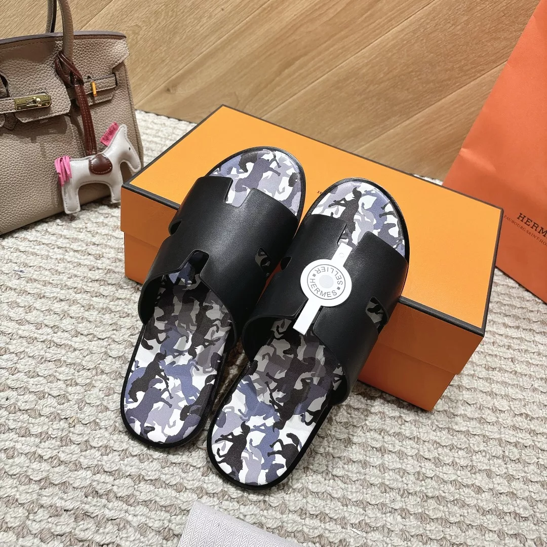 WellDesigned 8180 Hermes Slippers For Men