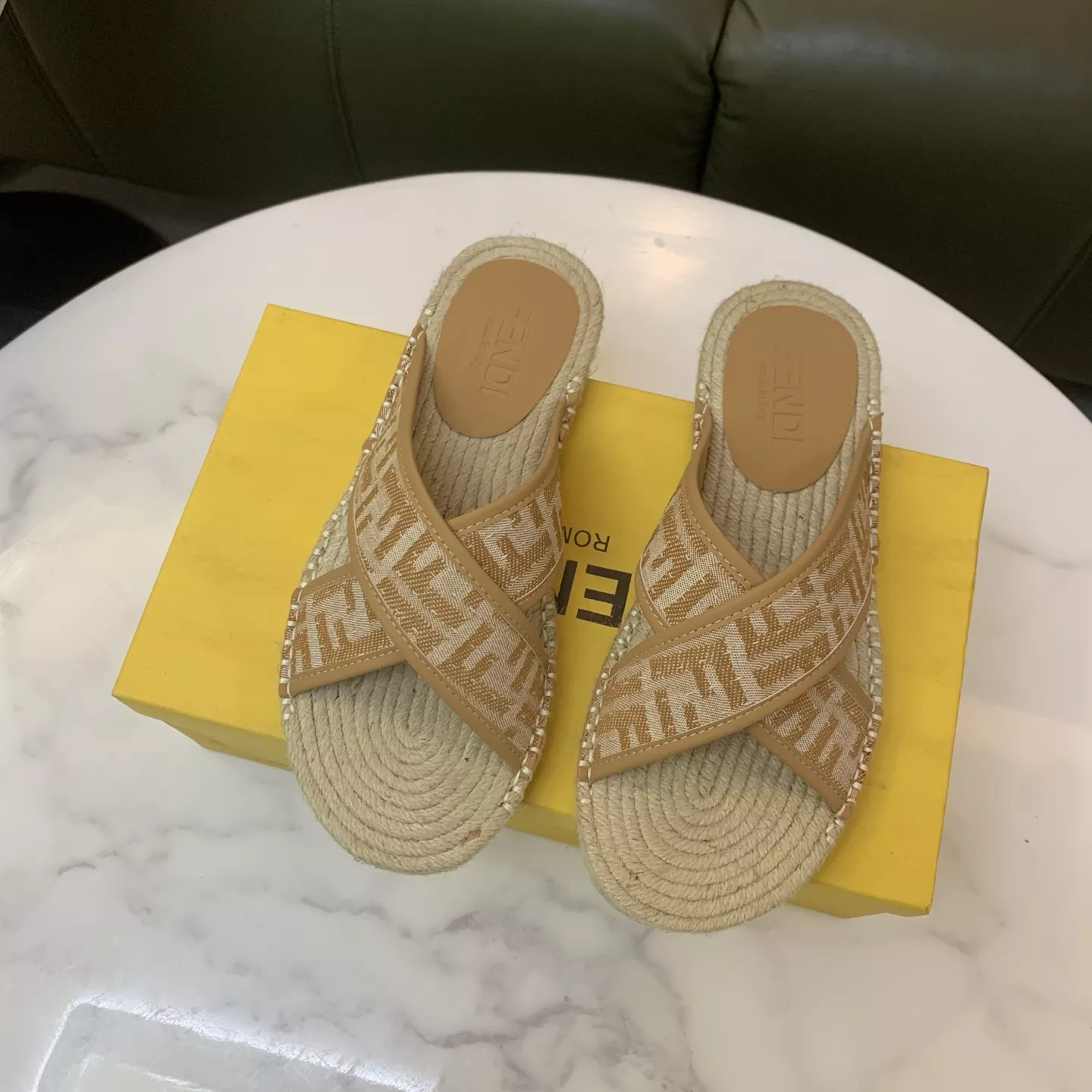 WellDesigned 8191 Fendi Slippers For Men