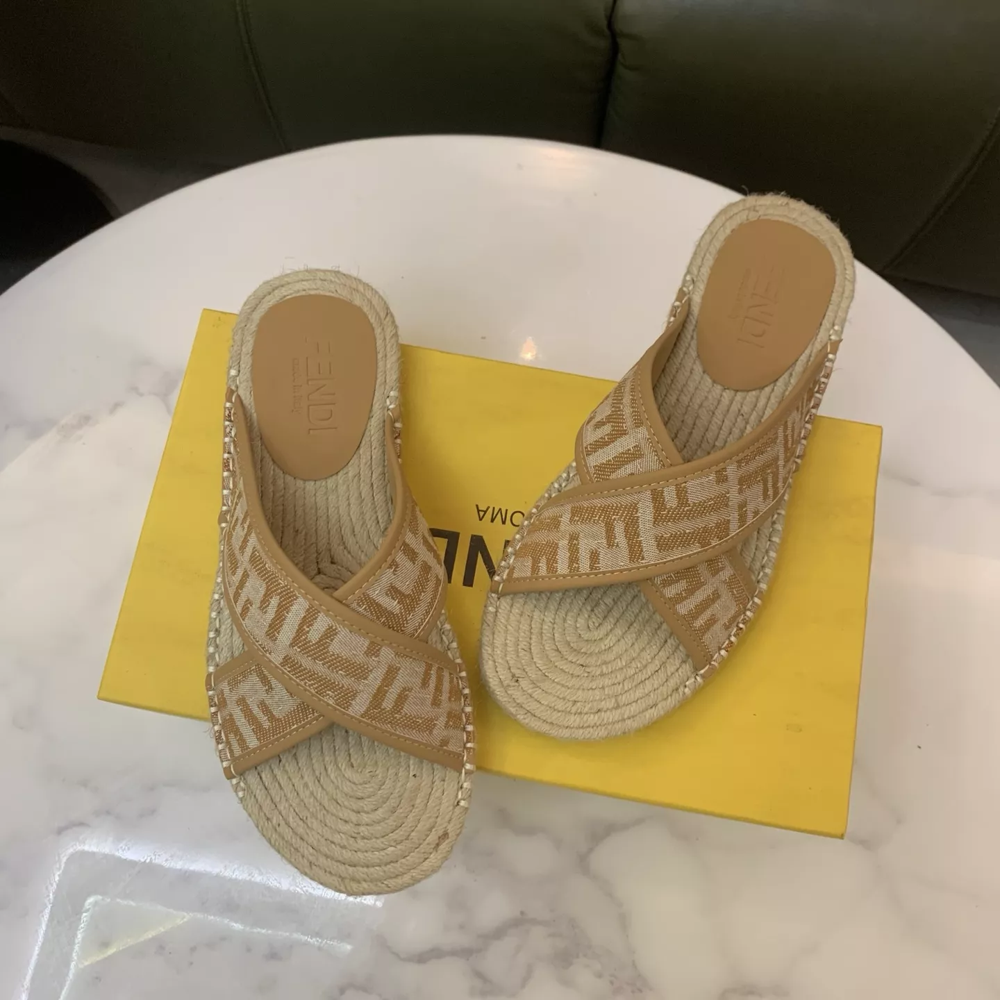 WellDesigned 8191 Fendi Slippers For Men