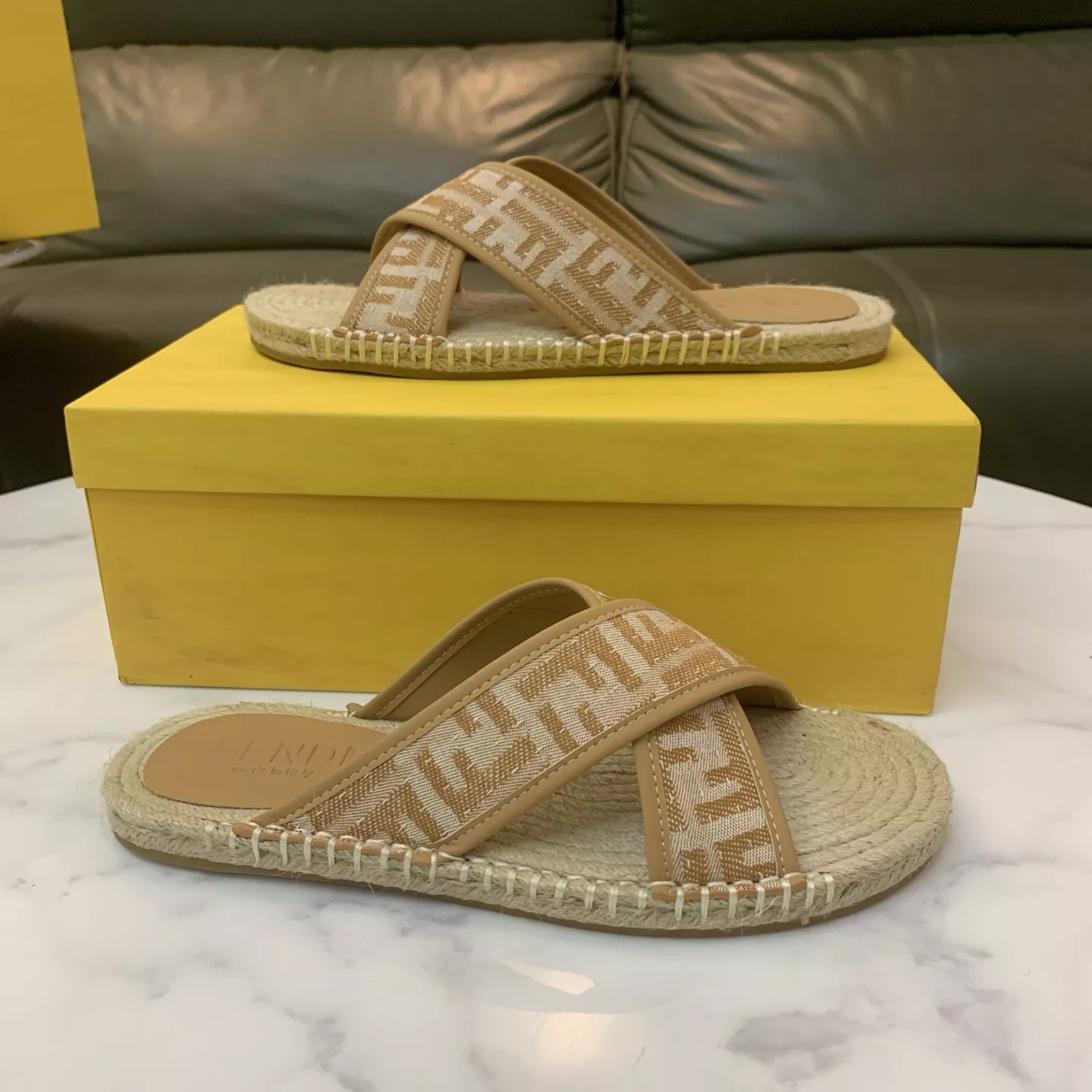 WellDesigned 8191 Fendi Slippers For Men
