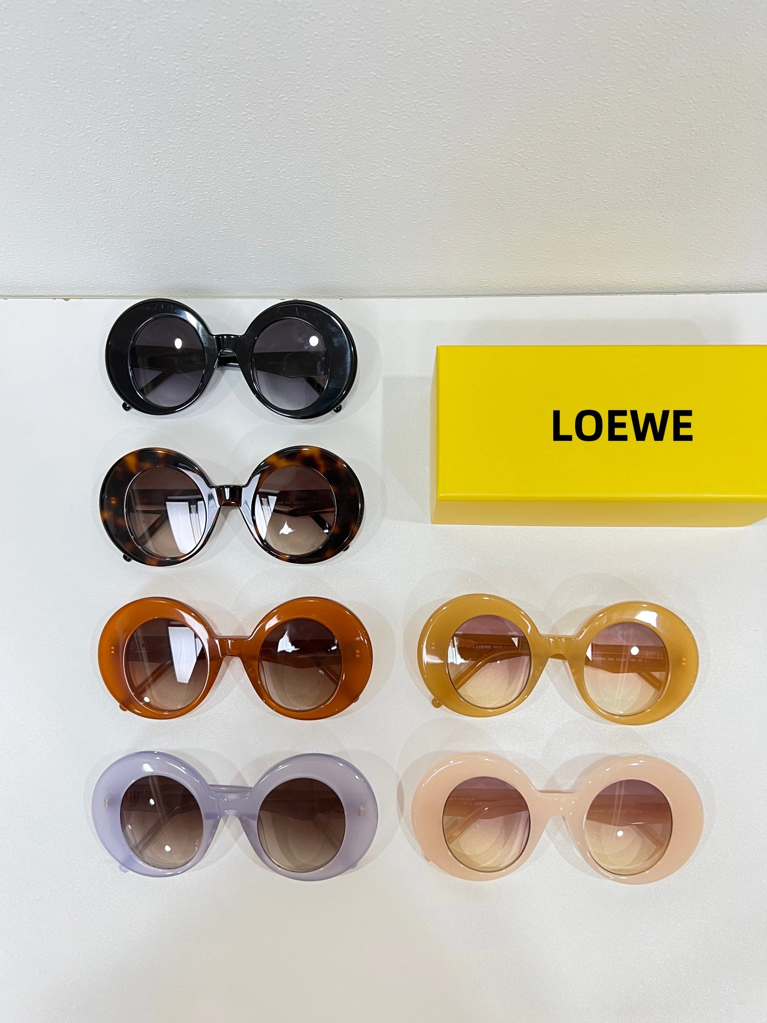 WellDesigned 8236 LOEWE AAA Quality Sunglasses